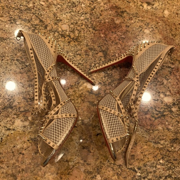 Christian Louboutin Gold Alarc Mini Spike Mesh - Picture 2 of 5